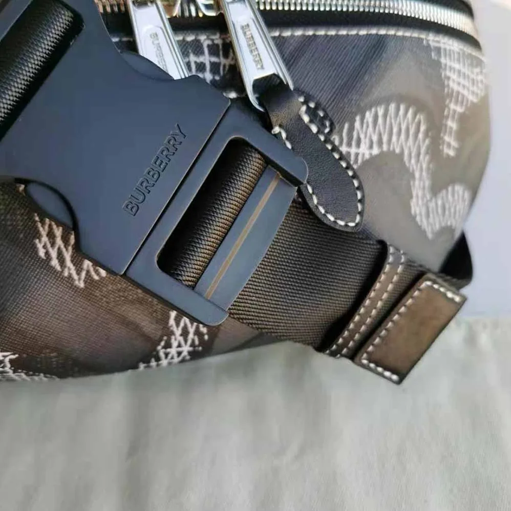 Burberry Monogram Print E-canvas Sonny Bum Bag for Women in Black Burberry Monogram Print E-canvas Sonny Bum Bag for Women in Black
