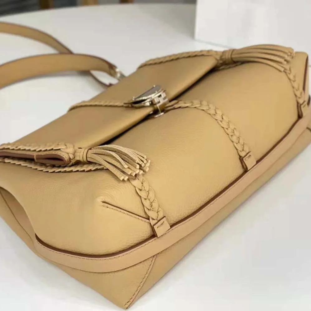 Chloe Penelope Medium Soft Shoulder Bag for Women in Gold