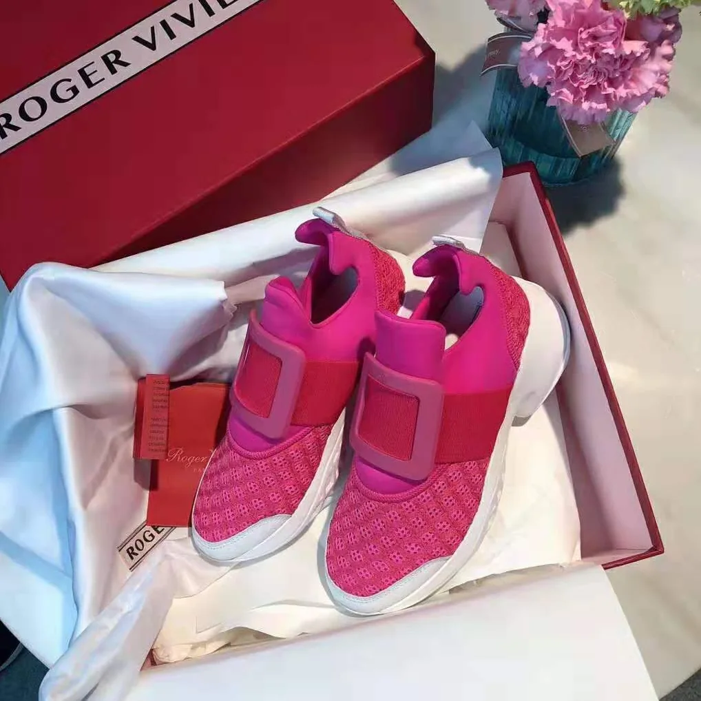 Roger Vivier Viv' Run Sneakers for Women in Rose
