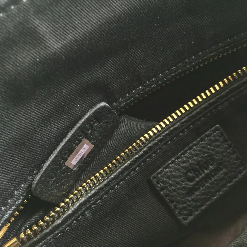 Chloe Marcie Bag in Grained Leather for Women in Black Chloe Marcie Bag in Grained Leather for Women in Black