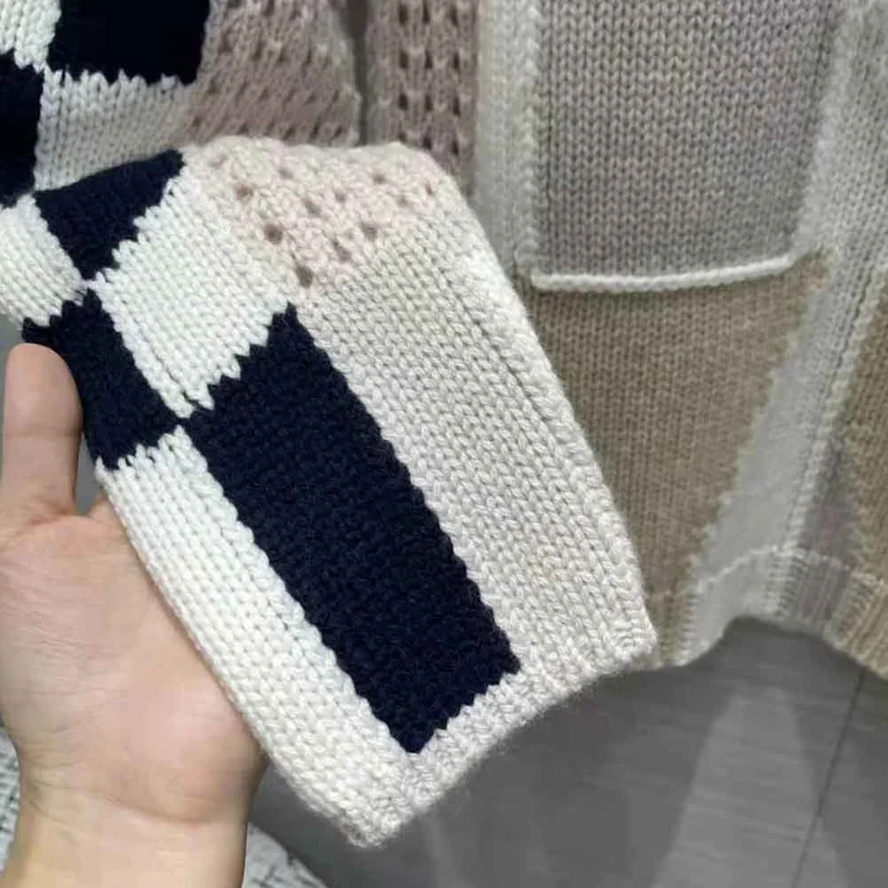 Chloe Graphic Knit Sweater for Women in Beige Chloe Graphic Knit Sweater for Women in Beige