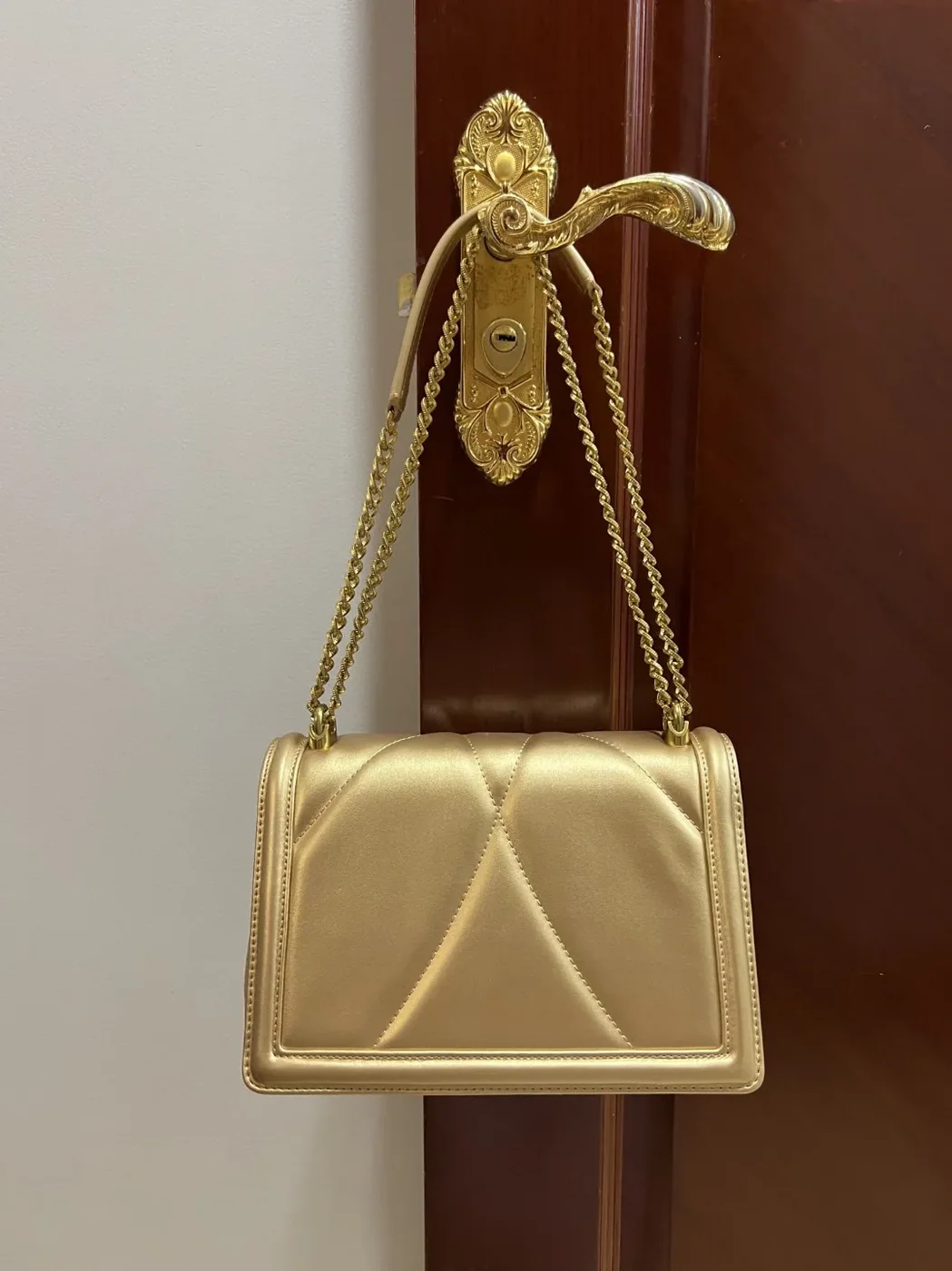 Dolce & Gabbana Large Devotion Bag In Quilted Nappa Gold / DG