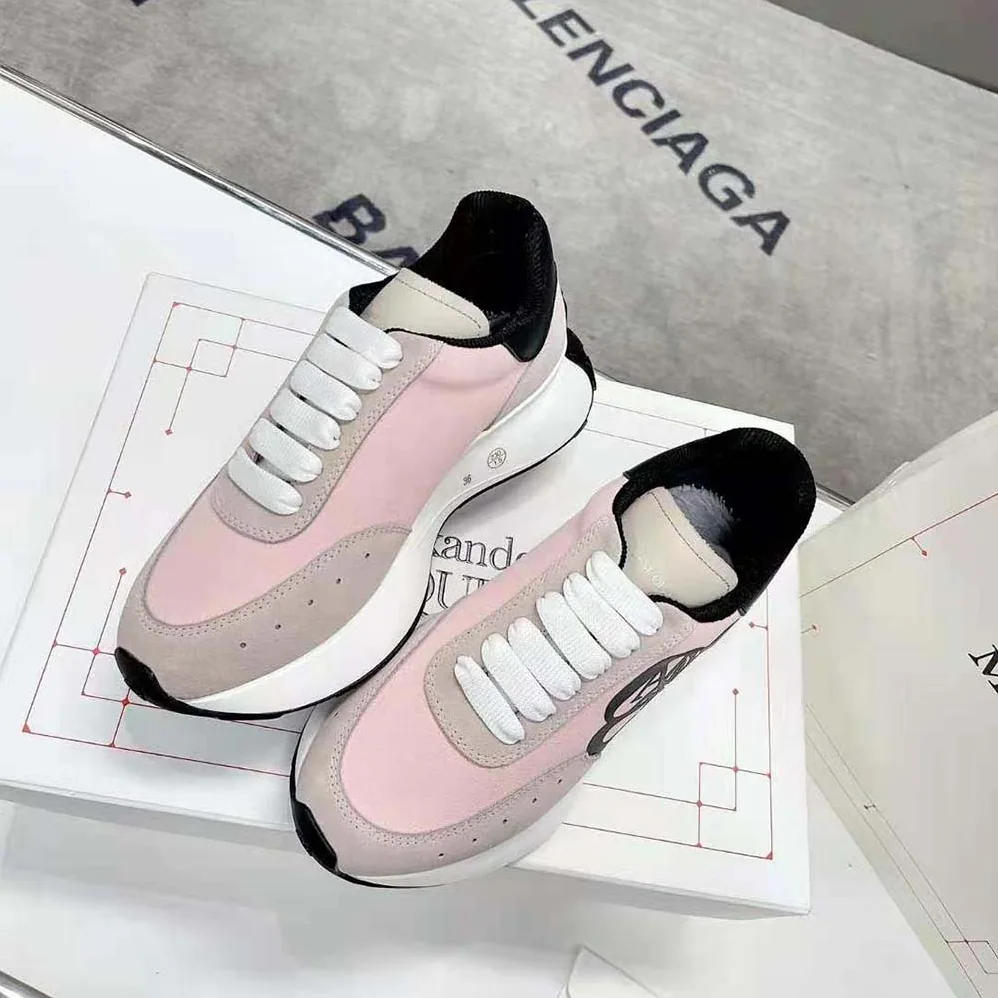 Alexander Mcqueen Sprint Runner in Calf Leather for Unisex in Pink Alexander Mcqueen Sprint Runner in Calf Leather for Unisex in Pink