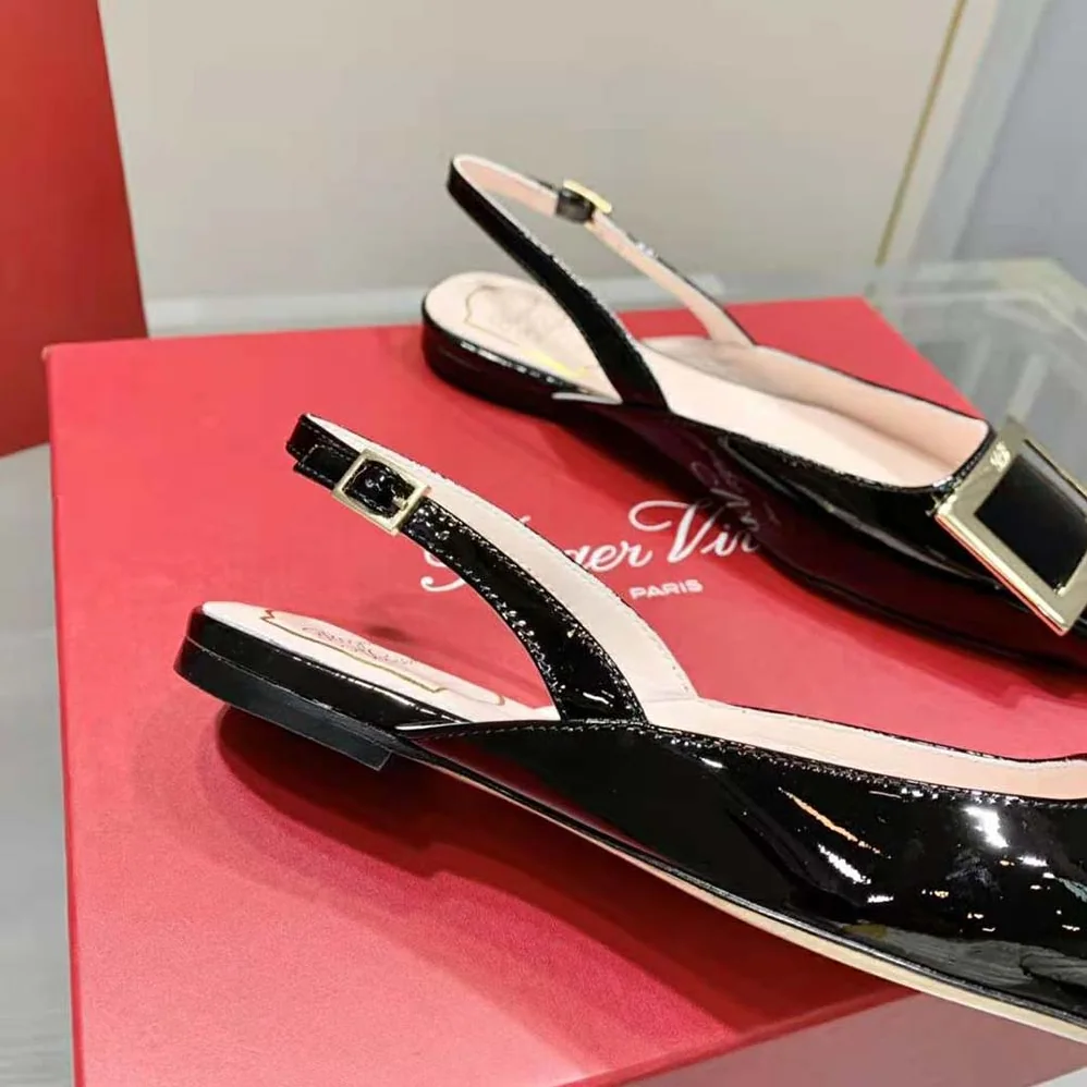 Roger Vivier Trompette Metal Buckle Slingback Ballerinas in Patent Leather for Women in Black Roger Vivier Trompette Metal Buckle Slingback Ballerinas in Patent Leather for Women in Black
