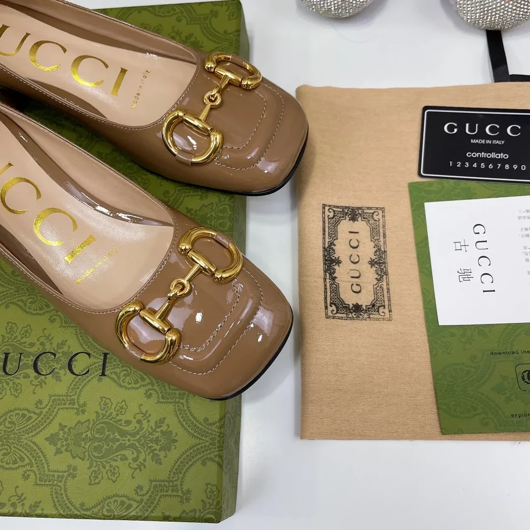 Gucci Mid-Heel Pump With Horsebit Green Gucci Mid-Heel Pump With Horsebit Green