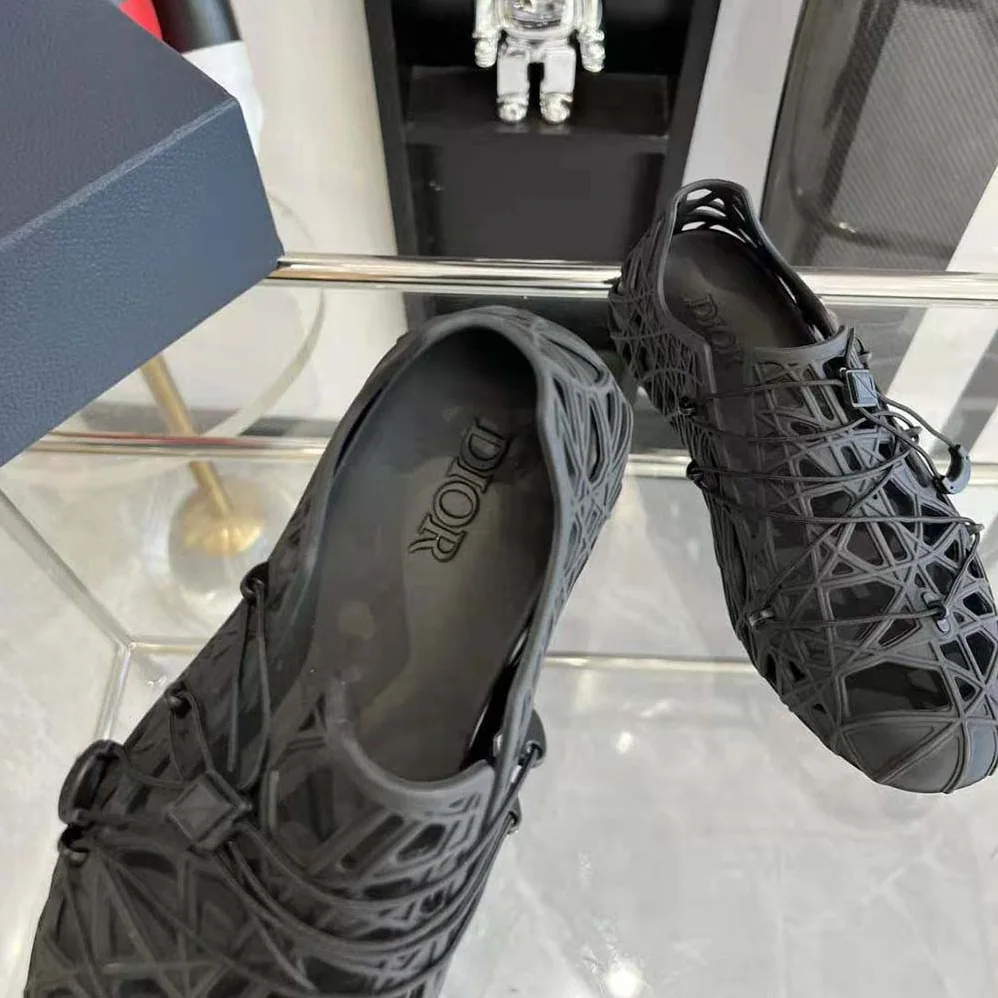 Dior Warp Sandal Black Cosmo Rubber with Warped Cannage Motif for Men