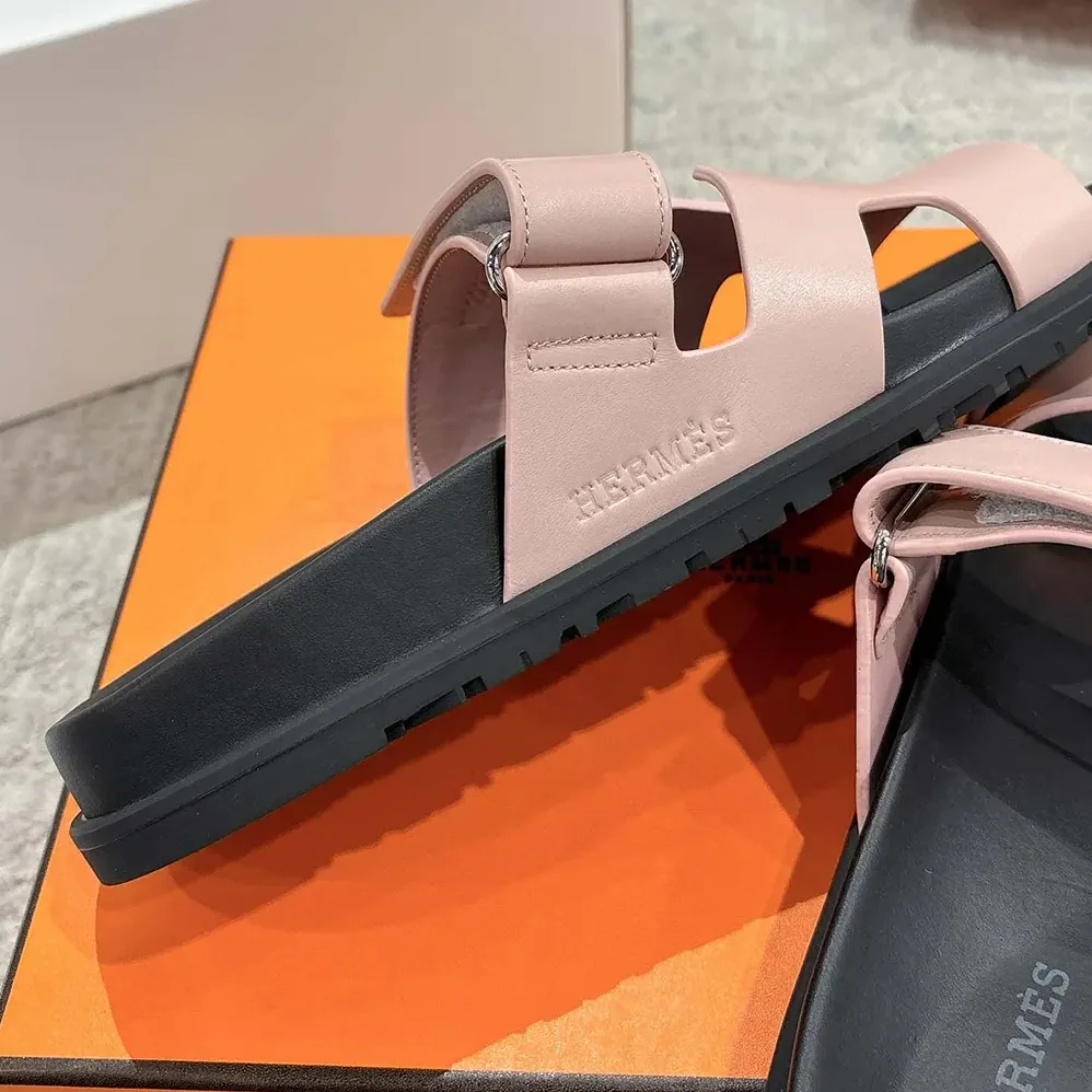 Hermes Chypre Sandal for Unisex in Pink Hermes Chypre Sandal for Unisex in Pink