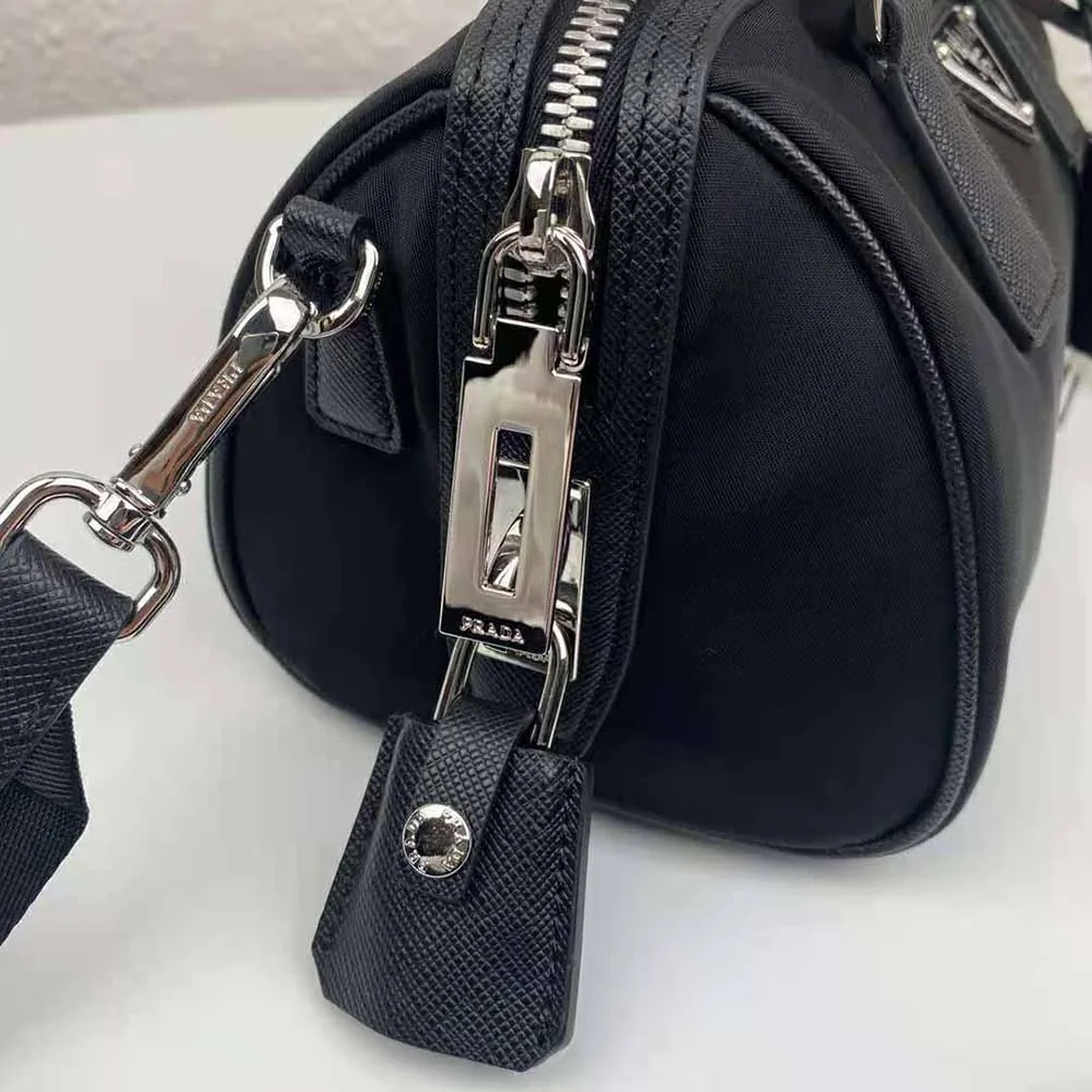 Prada Prada Re-Edition 2005 Nylon Bag for Women in Black