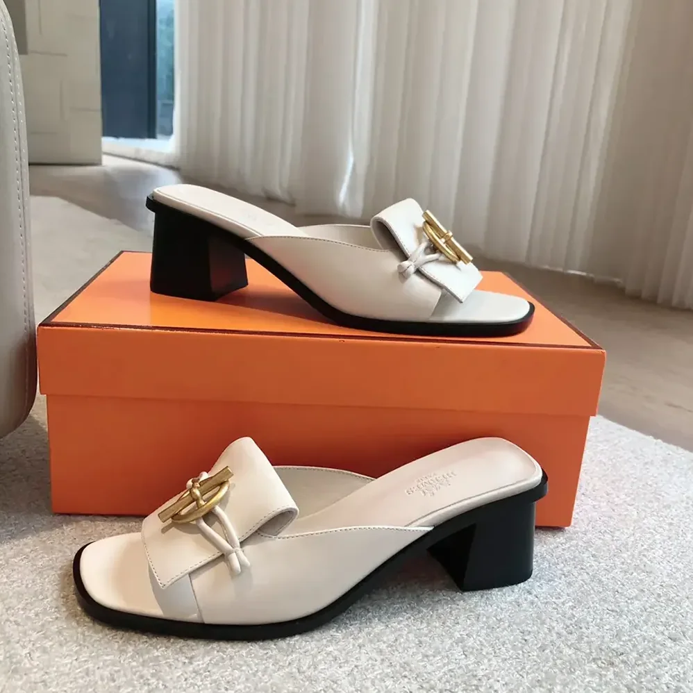 Hermes Ilot 50 Sandal in Calfskin Leather-White H241142Z for Women Hermes Ilot 50 Sandal in Calfskin Leather-White H241142Z for Women