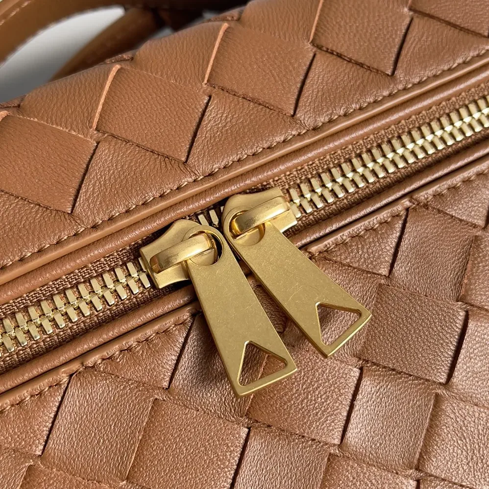Bottega Veneta Bang Bang for Women in Brown Bottega Veneta Bang Bang for Women in Brown