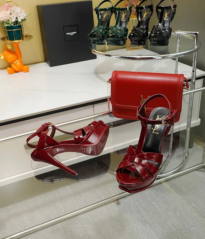 Saint Laurent Tribute Platform Sandals In Smooth Burgundy