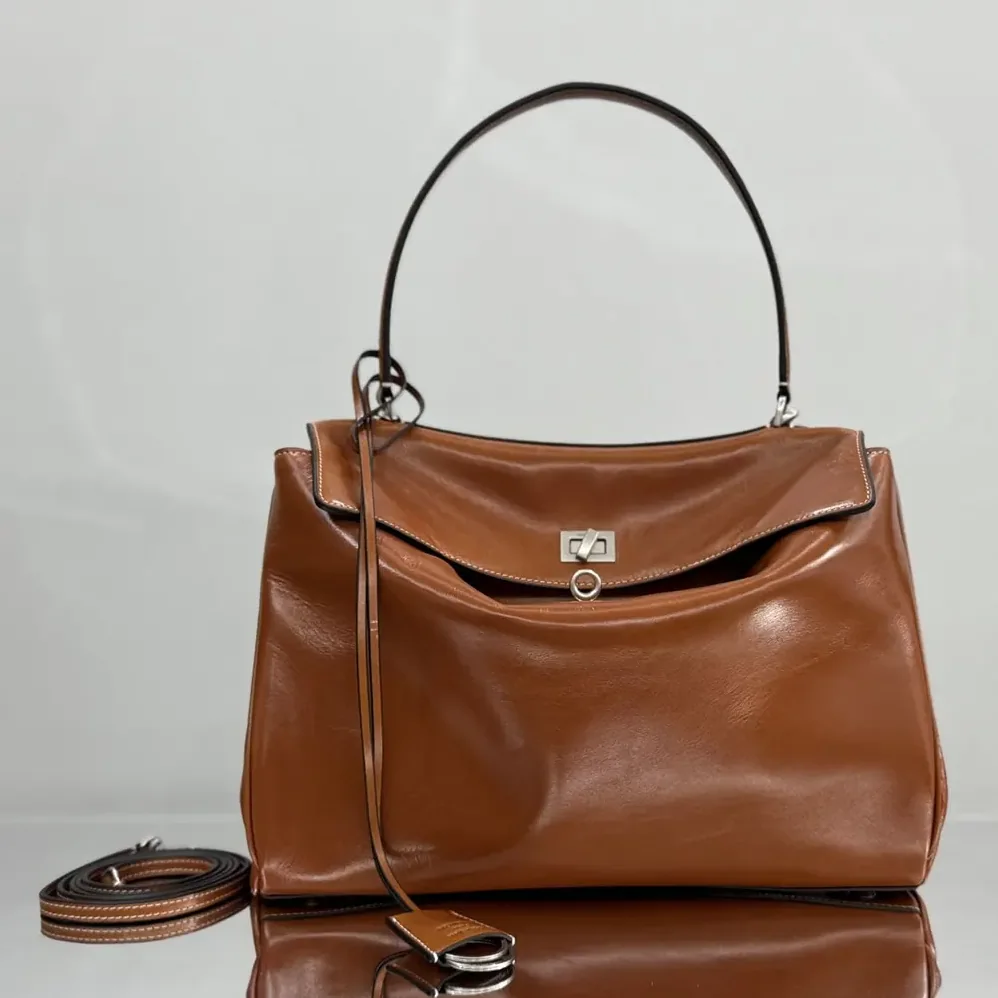 Balenciaga Rodeo Handbag Medium in Tan Cowboy Vegetable Tanned Lambskin Aged for Women in silver Hardware