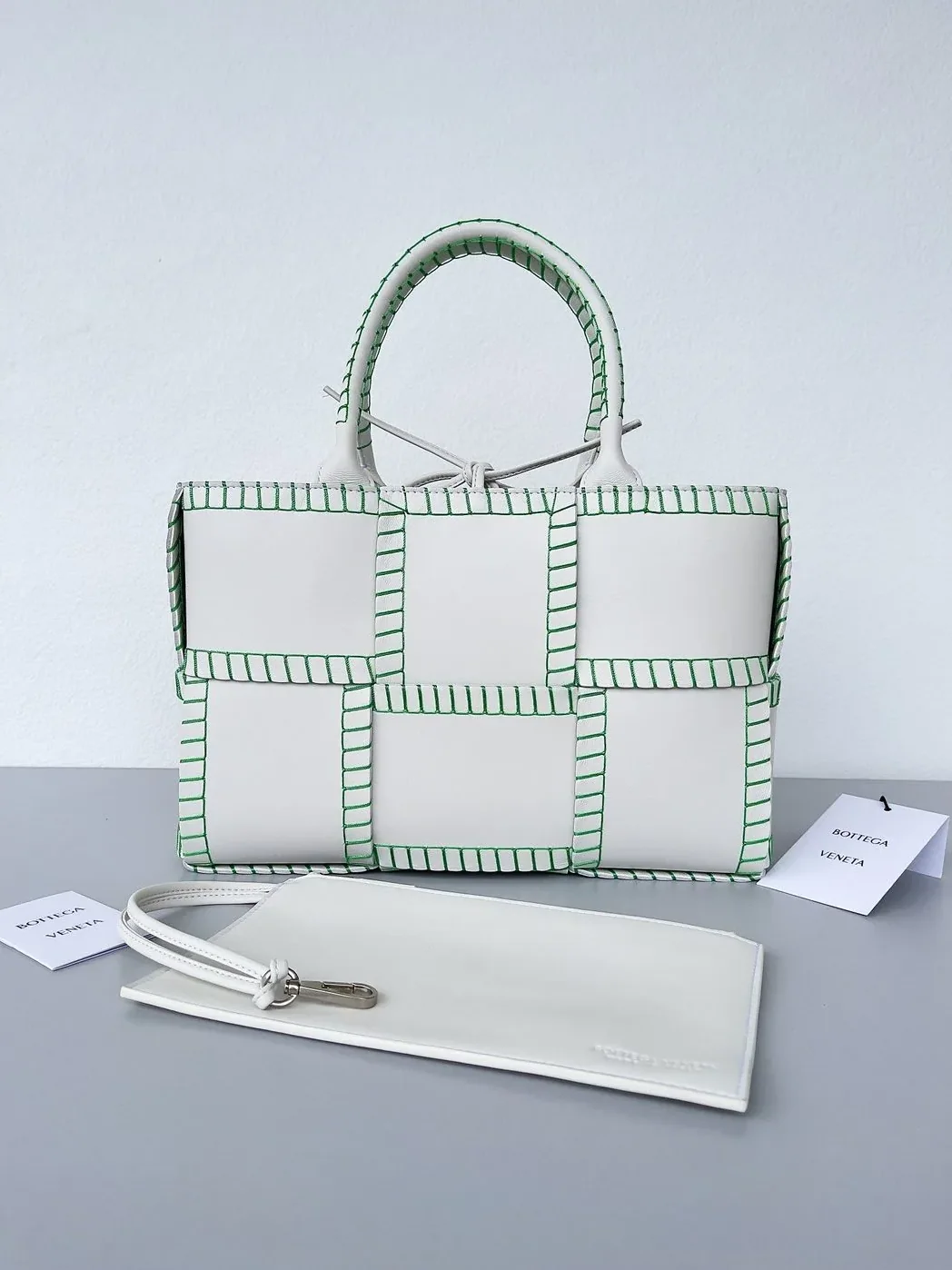Bottega Veneta Small Arco Tote Bag White Bottega Veneta Small Arco Tote Bag White