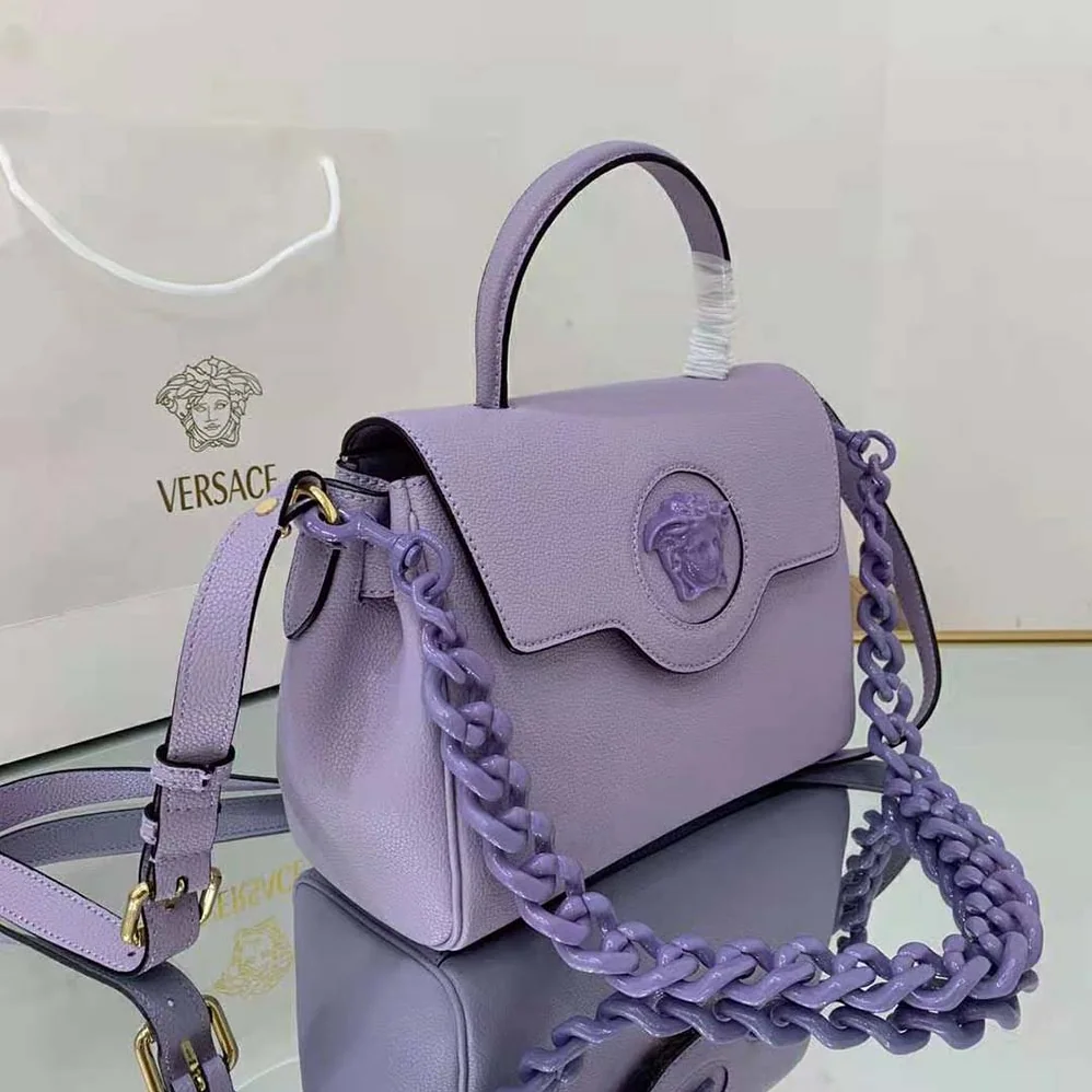 Versace La Medusa Medium Handbag Crafted From Premium leather for Women Versace La Medusa Medium Handbag Crafted From Premium leather for Women