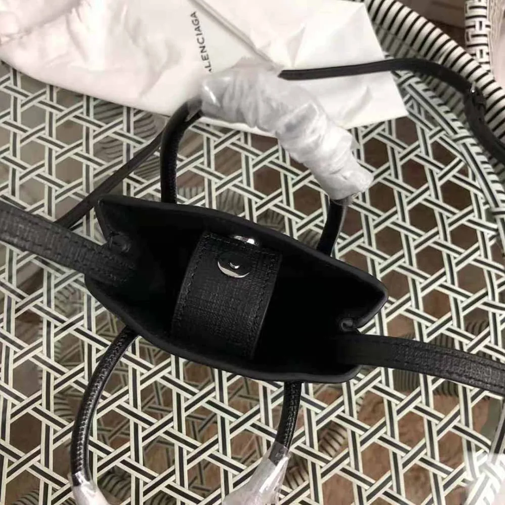 Balenciaga Shopping Phone Holder Shopping Phone Holder in Black Squared Calfskin for Unisex Balenciaga Shopping Phone Holder Shopping Phone Holder in Black Squared Calfskin for Unisex