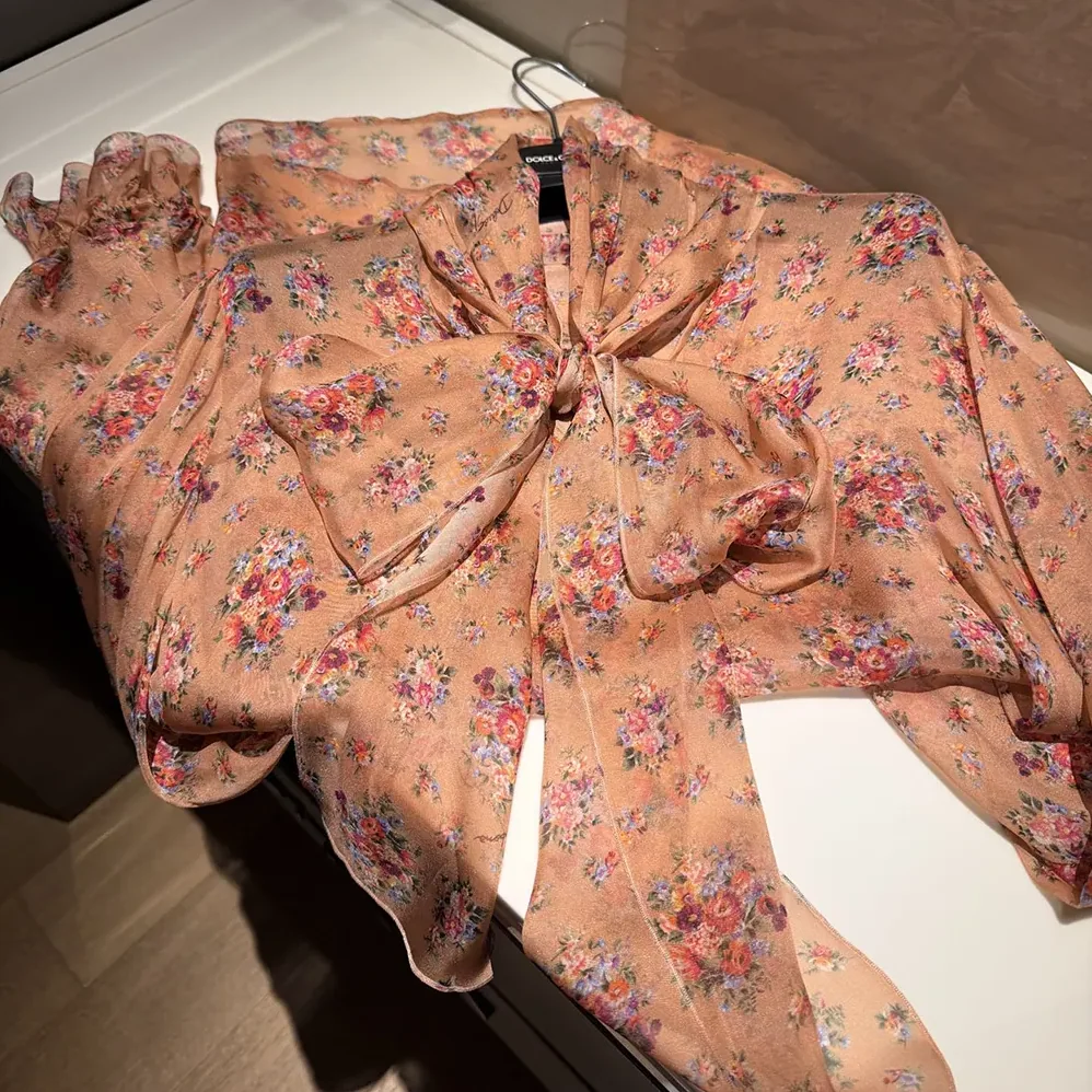 Dolce Gabbana D&G Small Flower Bouquets for Women in Print Chiffon Top