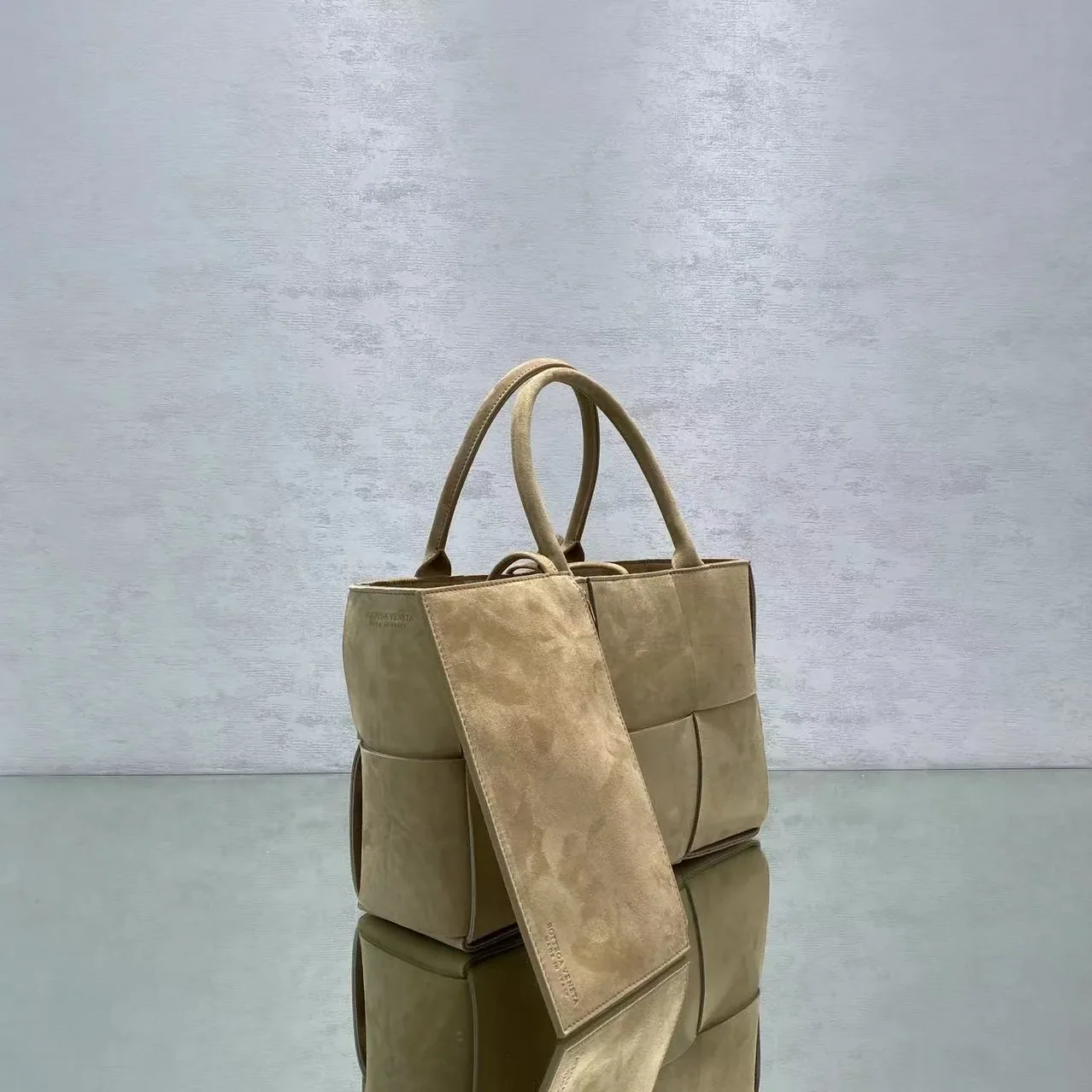Bottega Veneta Small Arco Tote Bag Brown
