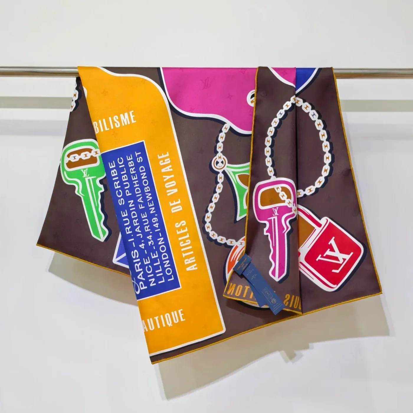 Louis Vuitton Tag And Go Square 90 Scarf Brown