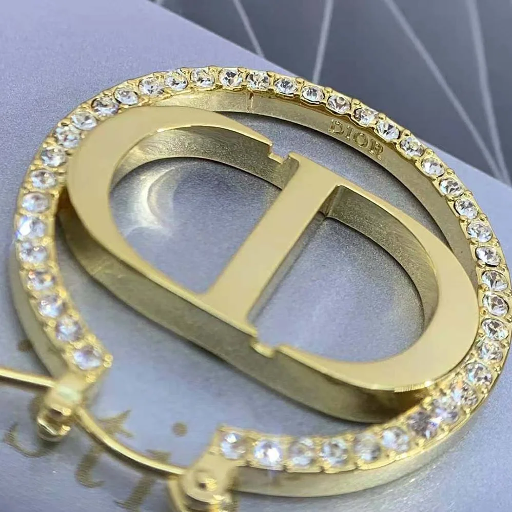 Dior 30 Montaigne Earrings Gold-Finish Metal and White Crystals for Women Dior 30 Montaigne Earrings Gold-Finish Metal and White Crystals for Women