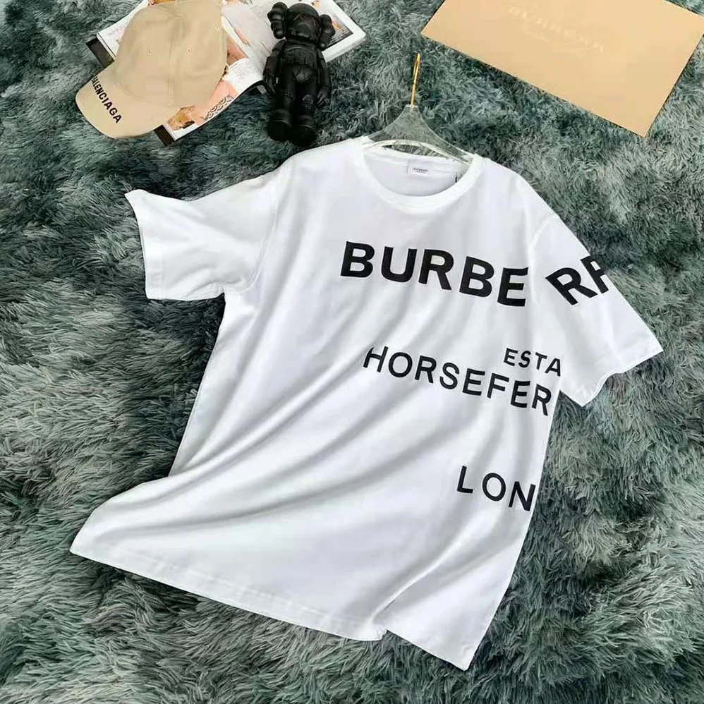 Burberry Horseferry Print Cotton Oversized T-shirt for Men in White