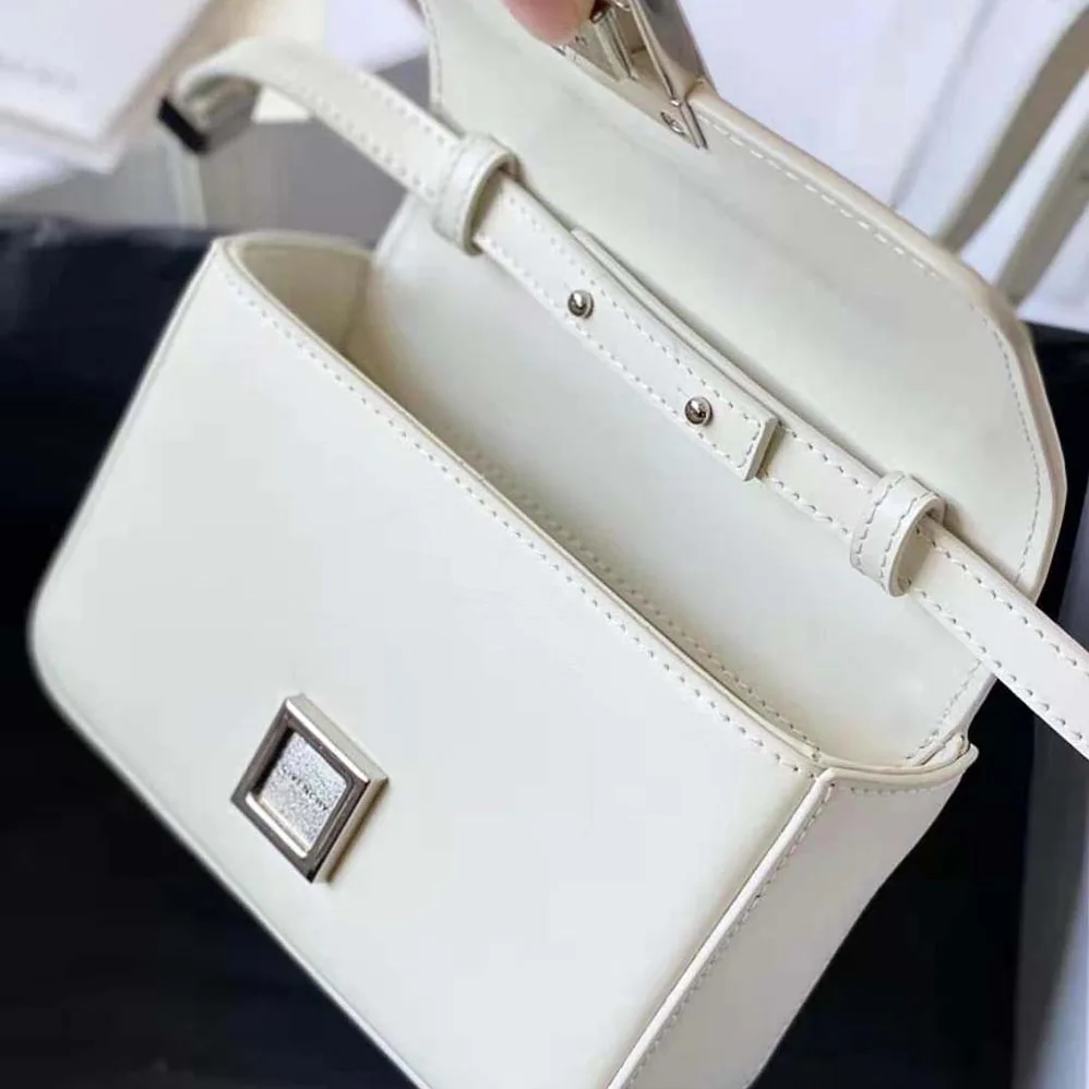 Givenchy Small 4g Bag in Box Leather for Women in White