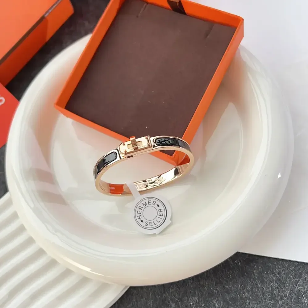 Hermes Mini Clic Kelly Bracelet for Unisex in Black Hermes Mini Clic Kelly Bracelet for Unisex in Black