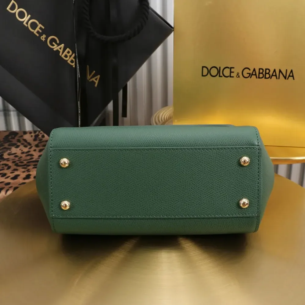 Dolce Gabbana D&G Small Sicily Handbag in Dauphine Calfskin for Women in Green Dolce Gabbana D&G Small Sicily Handbag in Dauphine Calfskin for Women in Green