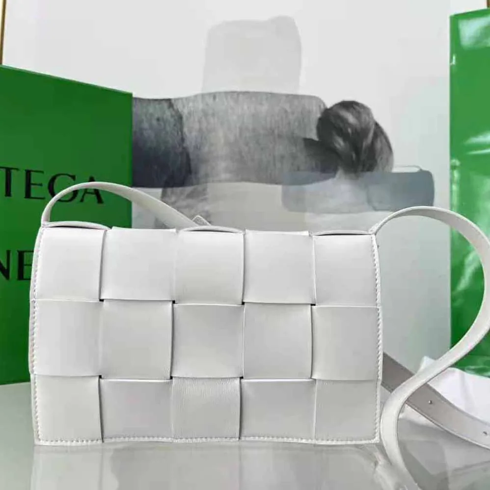Bottega Veneta Cassette Intreccio Leather Cross-Body Bag for Women in White Bottega Veneta Cassette Intreccio Leather Cross-Body Bag for Women in White