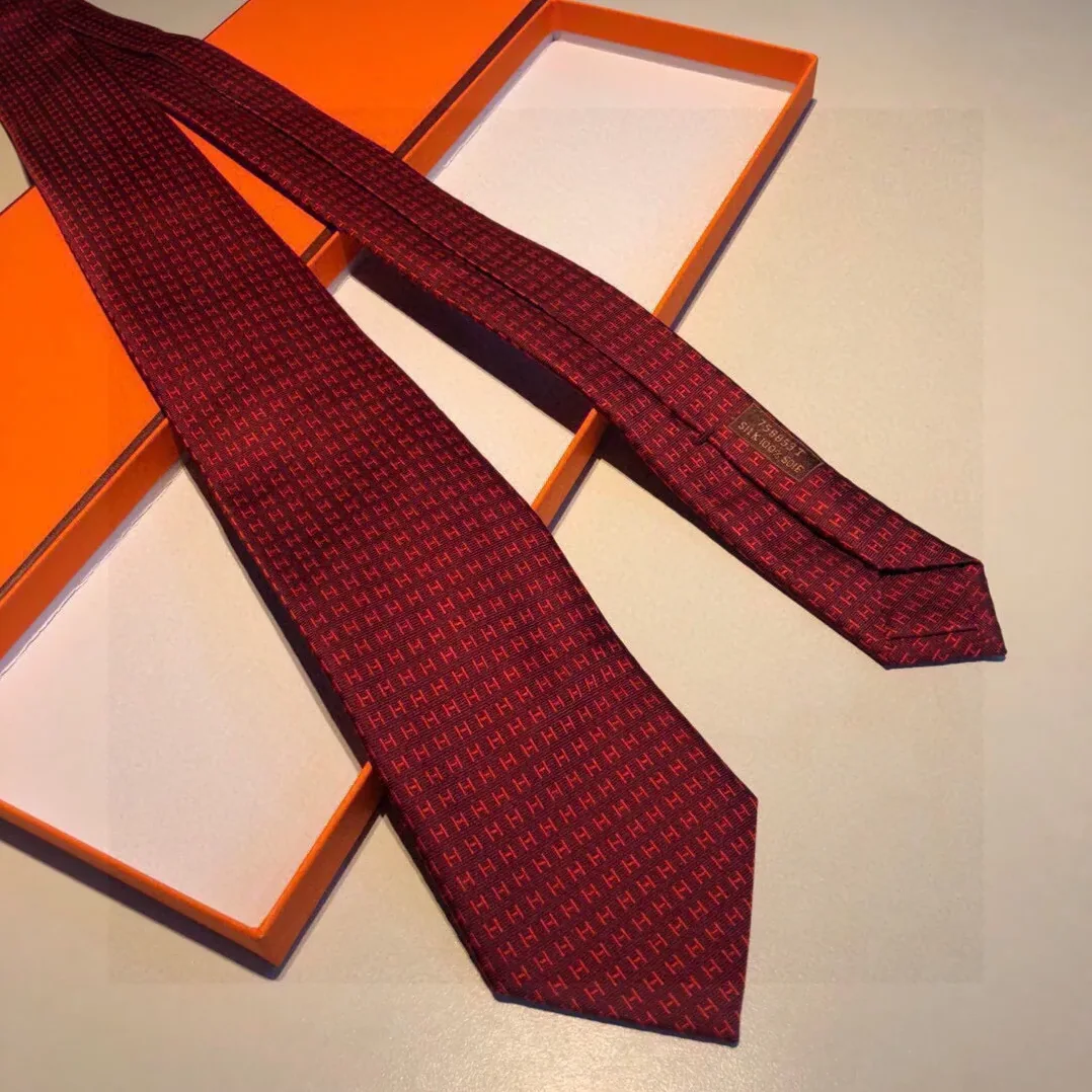 Hermes Faconnee H Tie Cardinal Hermes Tie 44 for Men Hermes Faconnee H Tie Cardinal Hermes Tie 44 for Men
