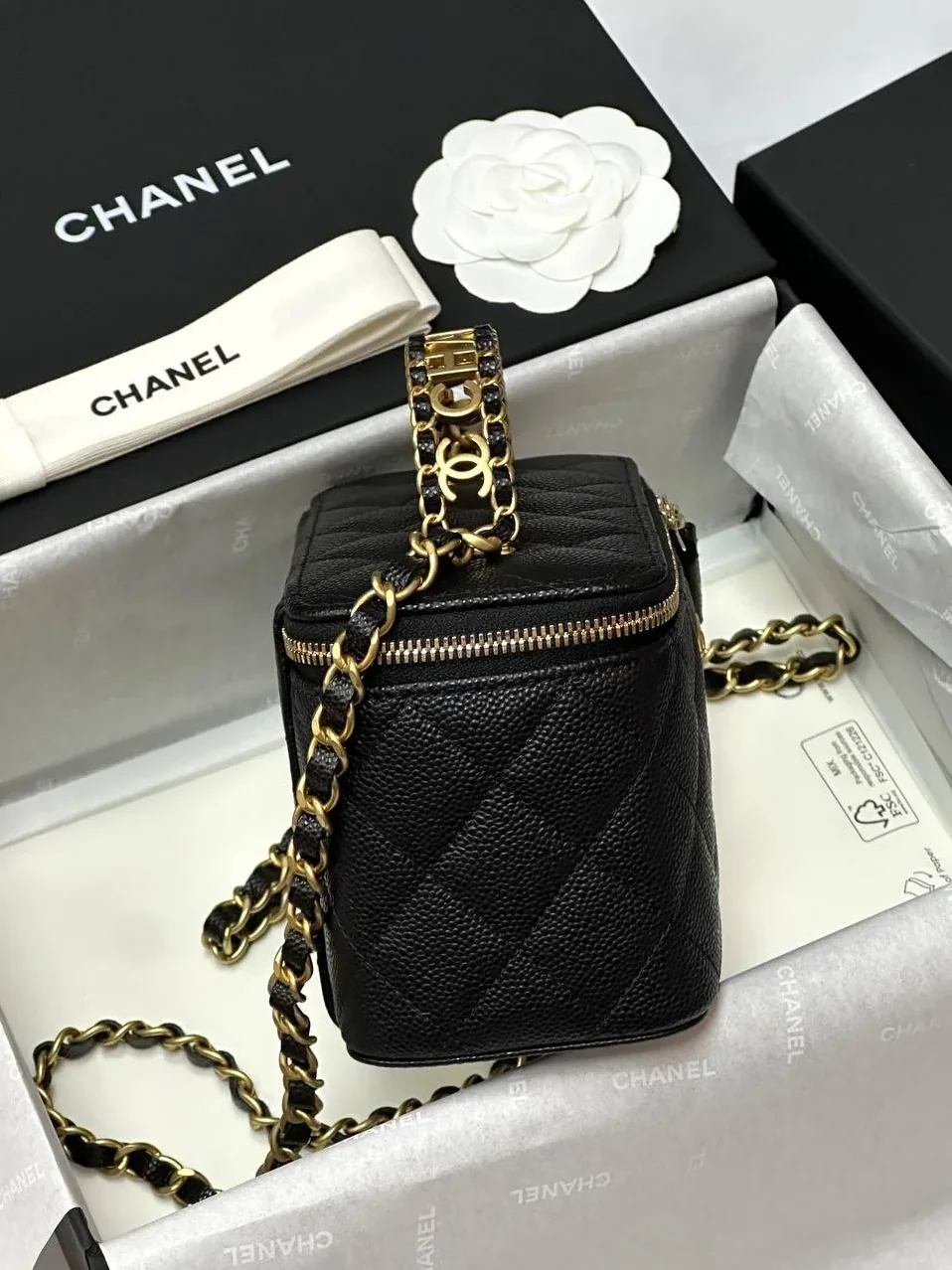 Chanel Small Vanity Case Black / Chanel Small Vanity Case Black /