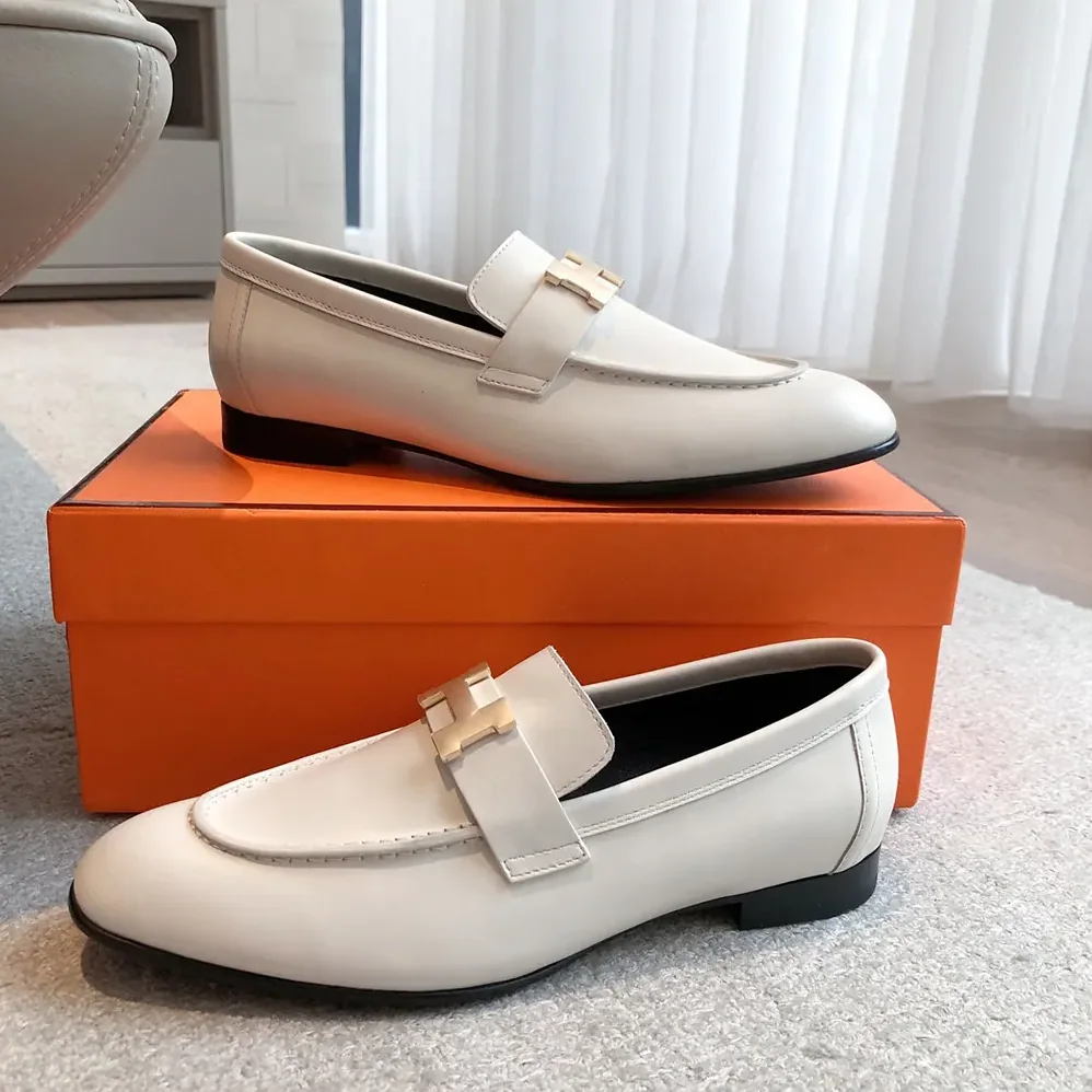 Hermes Royal loafer in Calfskin for Women in White Hermes Royal loafer in Calfskin for Women in White