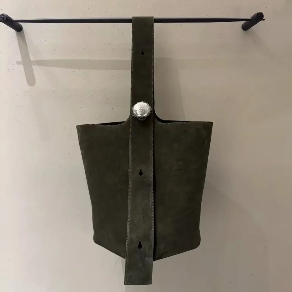 Loewe Large Pebble Bucket Bag in Suede Calfskin for Unisex in Dark Green Loewe Large Pebble Bucket Bag in Suede Calfskin for Unisex in Dark Green