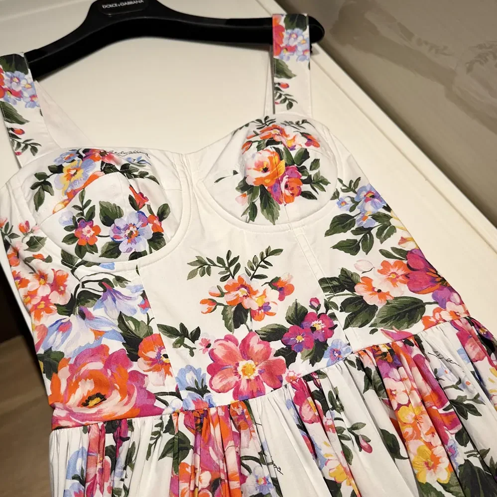 Dolce Gabbana D&G Flower Bouquet for Women in Print Cotton Dress