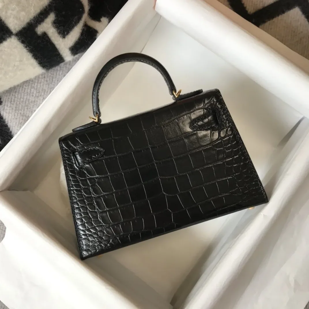 Hermes Kelly Black Gold Toned Hardware / Hermes Kelly Black Gold Toned Hardware /