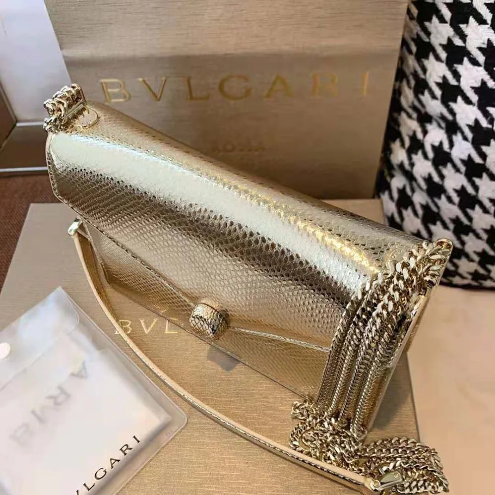 Bvlgari Serpenti Forever Shoulder Bag in Karung Leather for Women in Beige Bvlgari Serpenti Forever Shoulder Bag in Karung Leather for Women in Beige