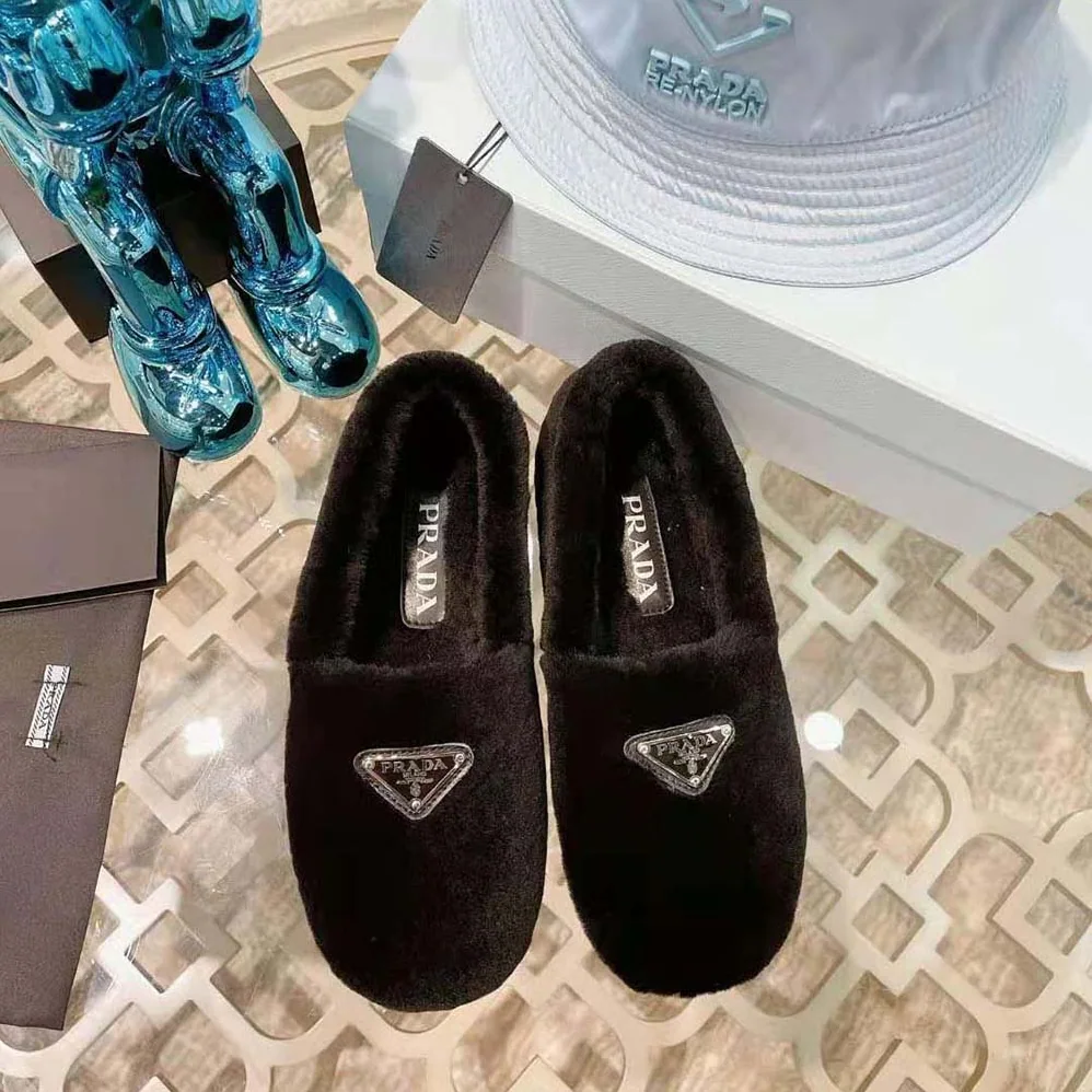 Prada Shearling Slippers in 5 mm Heel Hight for Women in Black