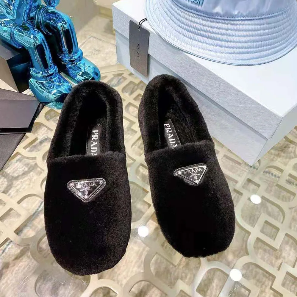 Prada Shearling Slippers in 5 mm Heel Hight for Women in Black