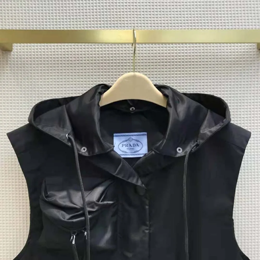 Prada Re-Nylon Gabardine Oversized Vest for Women in Black