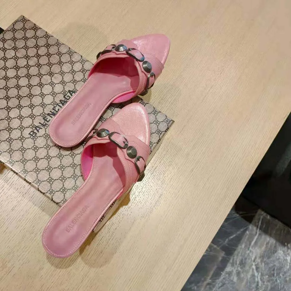 Balenciaga Cagole Sandal in Pink Arena Lambskin for Women Balenciaga Cagole Sandal in Pink Arena Lambskin for Women