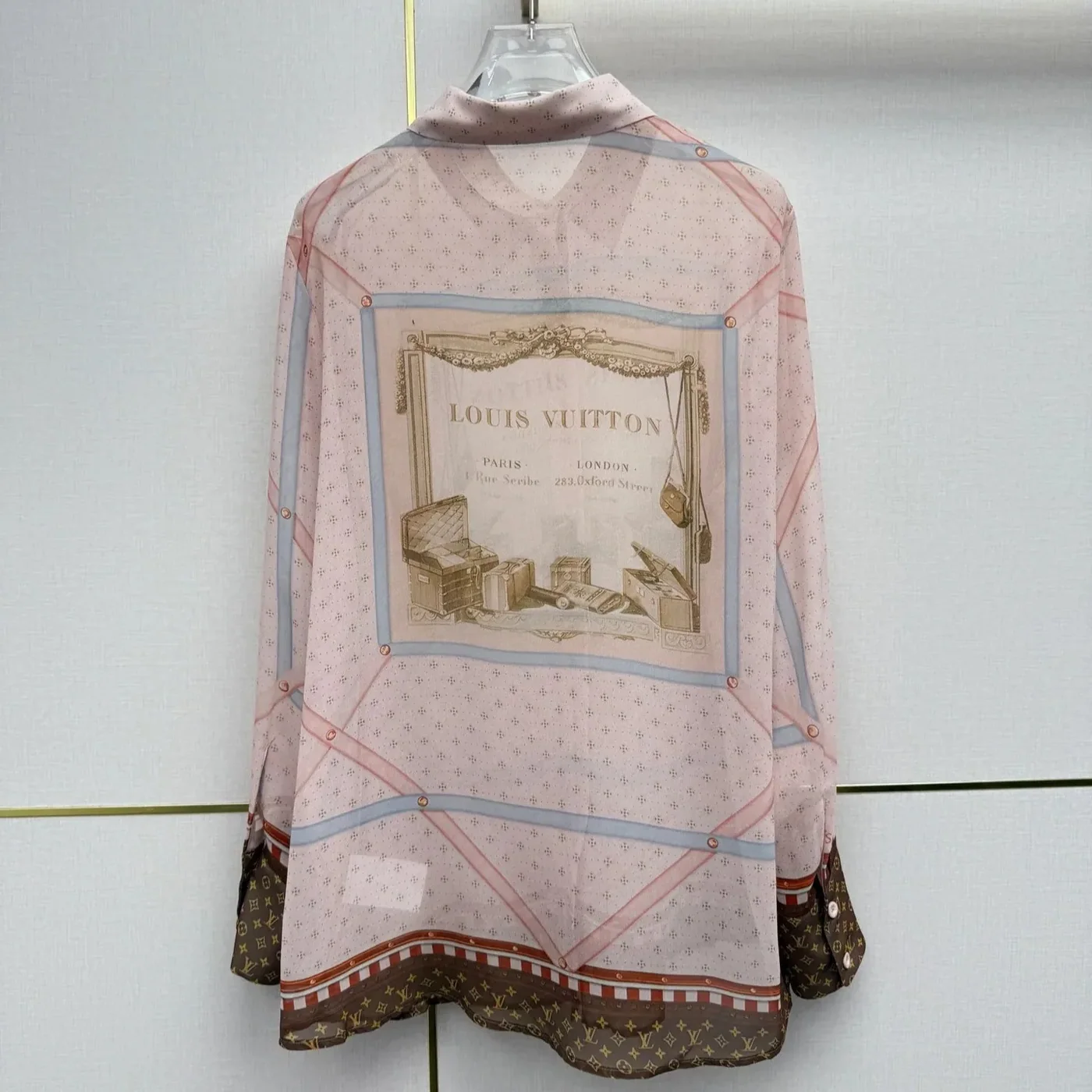 Louis Vuitton Heritage Travel Print Blouse Pink Louis Vuitton Heritage Travel Print Blouse Pink