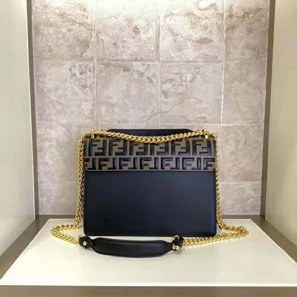 Fendi Kan I Black Leather Bag for Women in Black