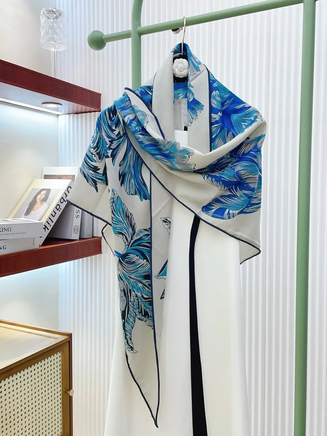 Hermes Tulipomanie Triangle Scarf Bleu Electrique 11
