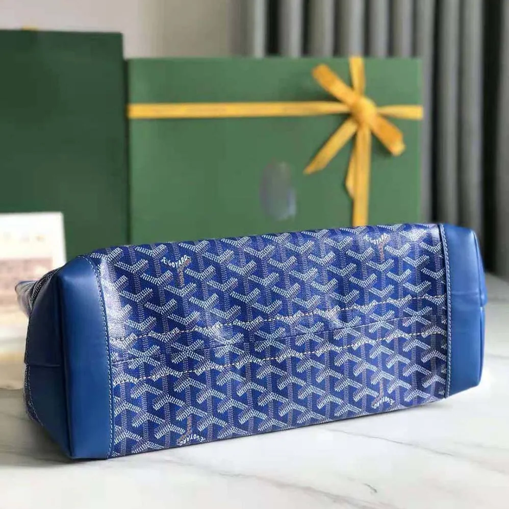 Goyard Bellechasse Biaude PM Bag for Women in Blue Goyard Bellechasse Biaude PM Bag for Women in Blue