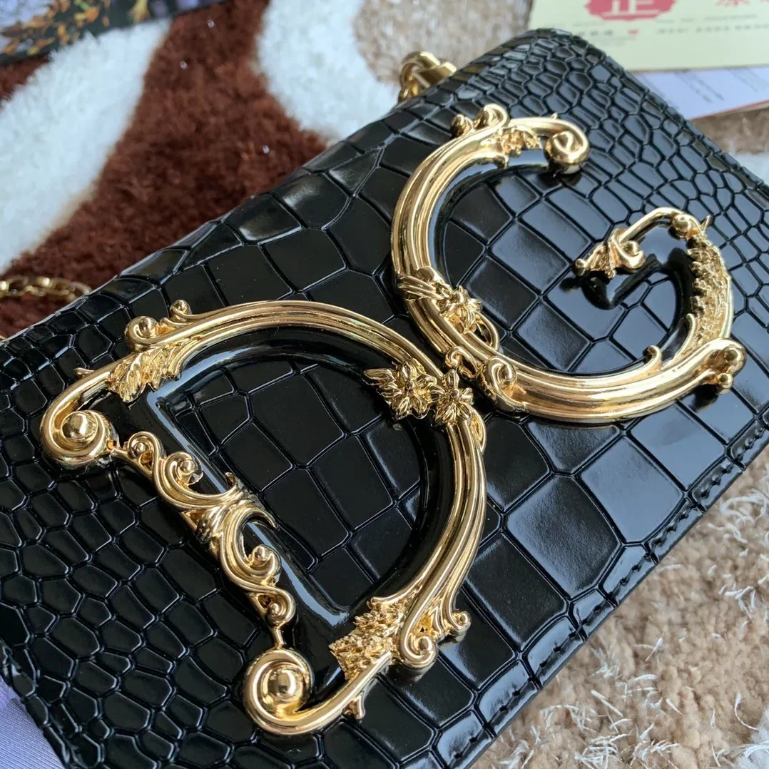 Dolce & Gabbana DG Girls Cross Body Bag Black / Dolce & Gabbana DG Girls Cross Body Bag Black /