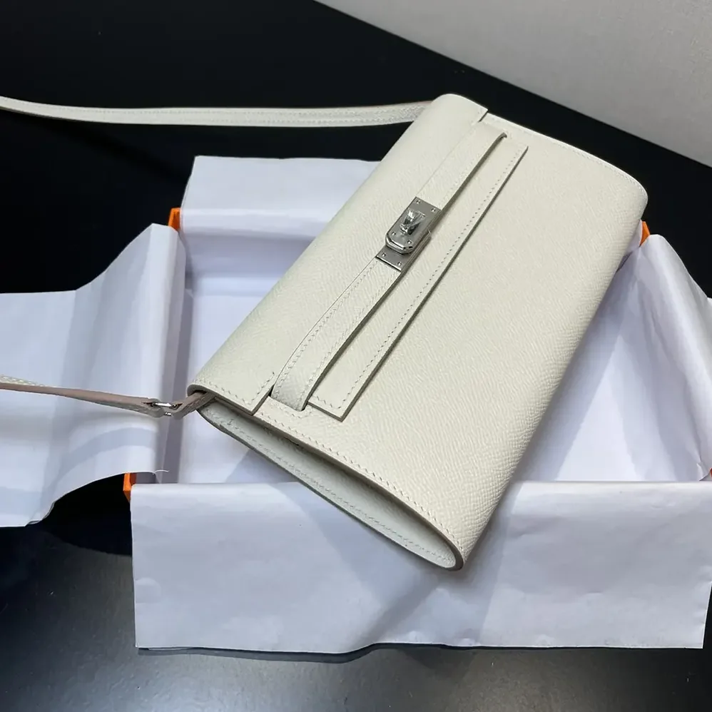 Hermes Kelly To Go in Epsom Leather for Women in White/Silver Hermes Kelly To Go in Epsom Leather for Women in White/Silver