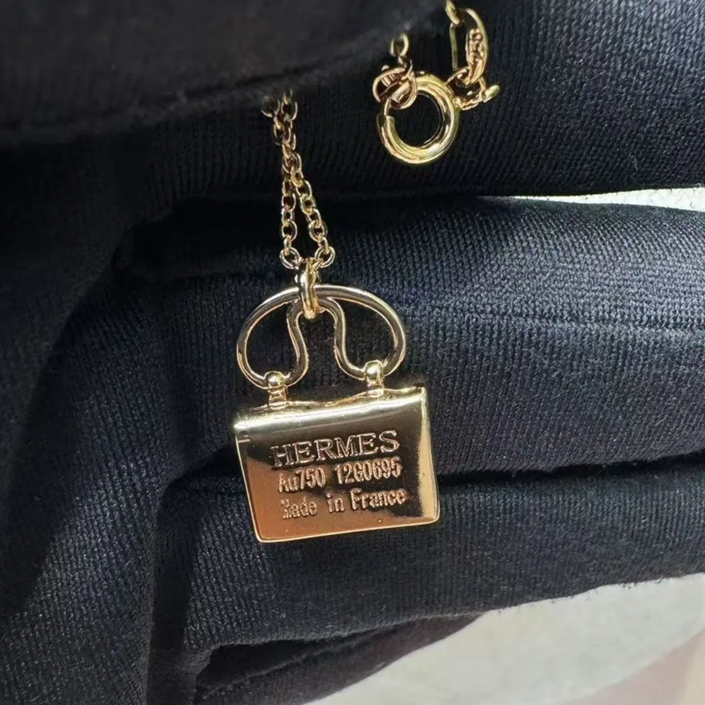 Hermes Amulettes Constance Necklace Gold Tone Hermes Amulettes Constance Necklace Gold Tone
