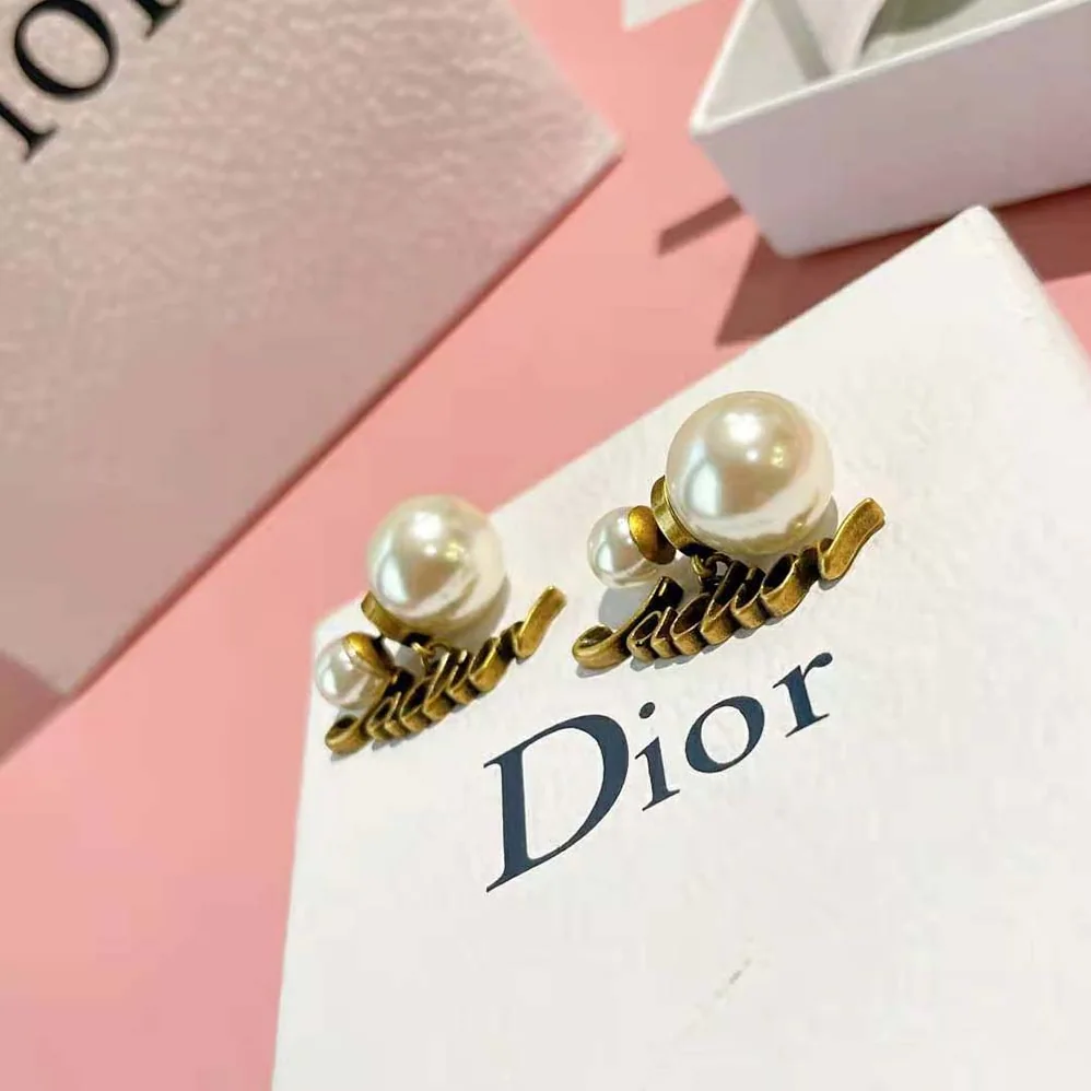 Dior Tribales Earrings Antique Gold-Finish Metal and White Resin Pearls for Women Dior Tribales Earrings Antique Gold-Finish Metal and White Resin Pearls for Women