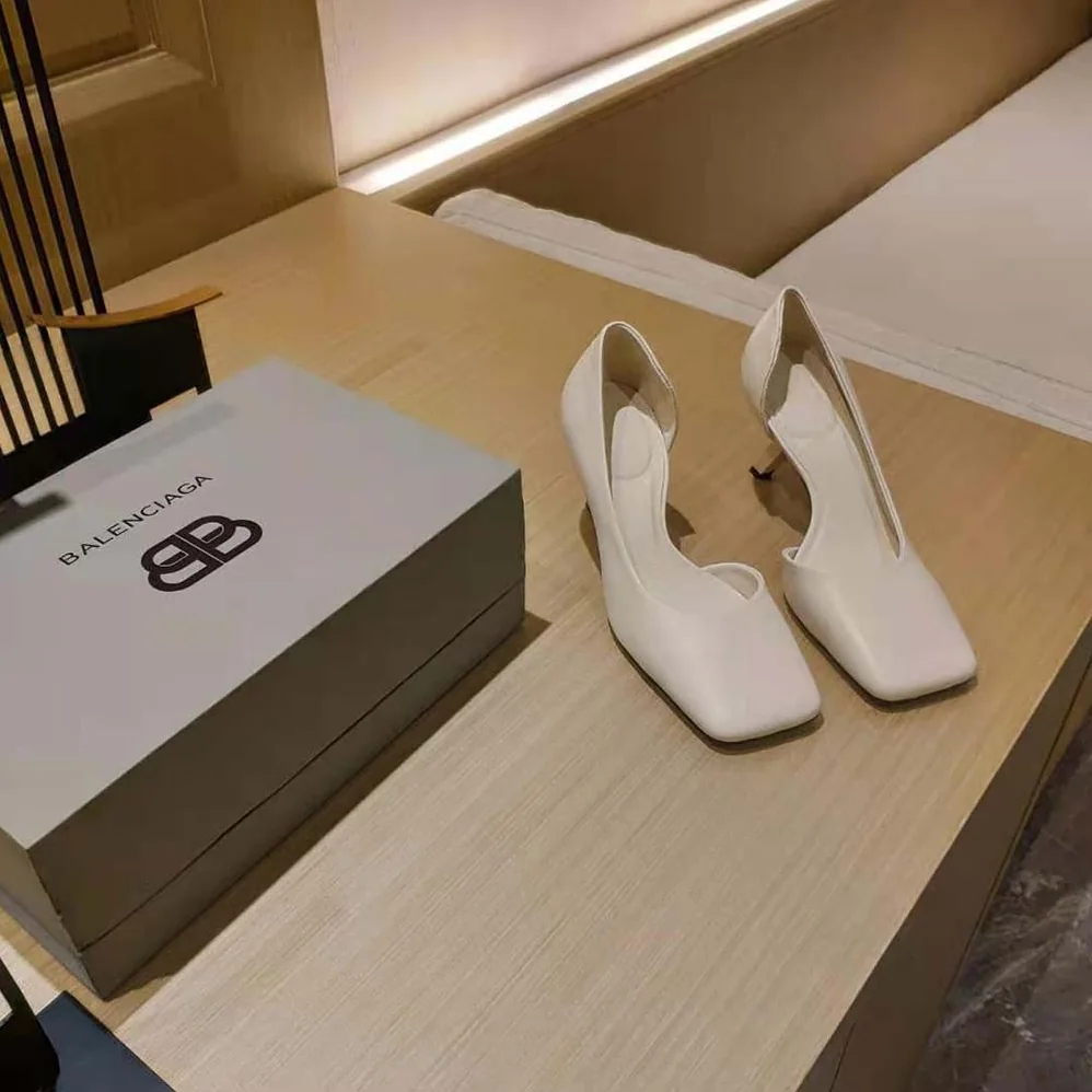 Balenciaga Void 80mm D Orsay Pump in White Shiny Soft Calfskin for Women Balenciaga Void 80mm D Orsay Pump in White Shiny Soft Calfskin for Women