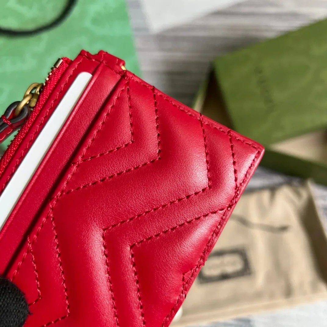 Gucci GG Marmont Keychain Wallet Red / Gucci GG Marmont Keychain Wallet Red /