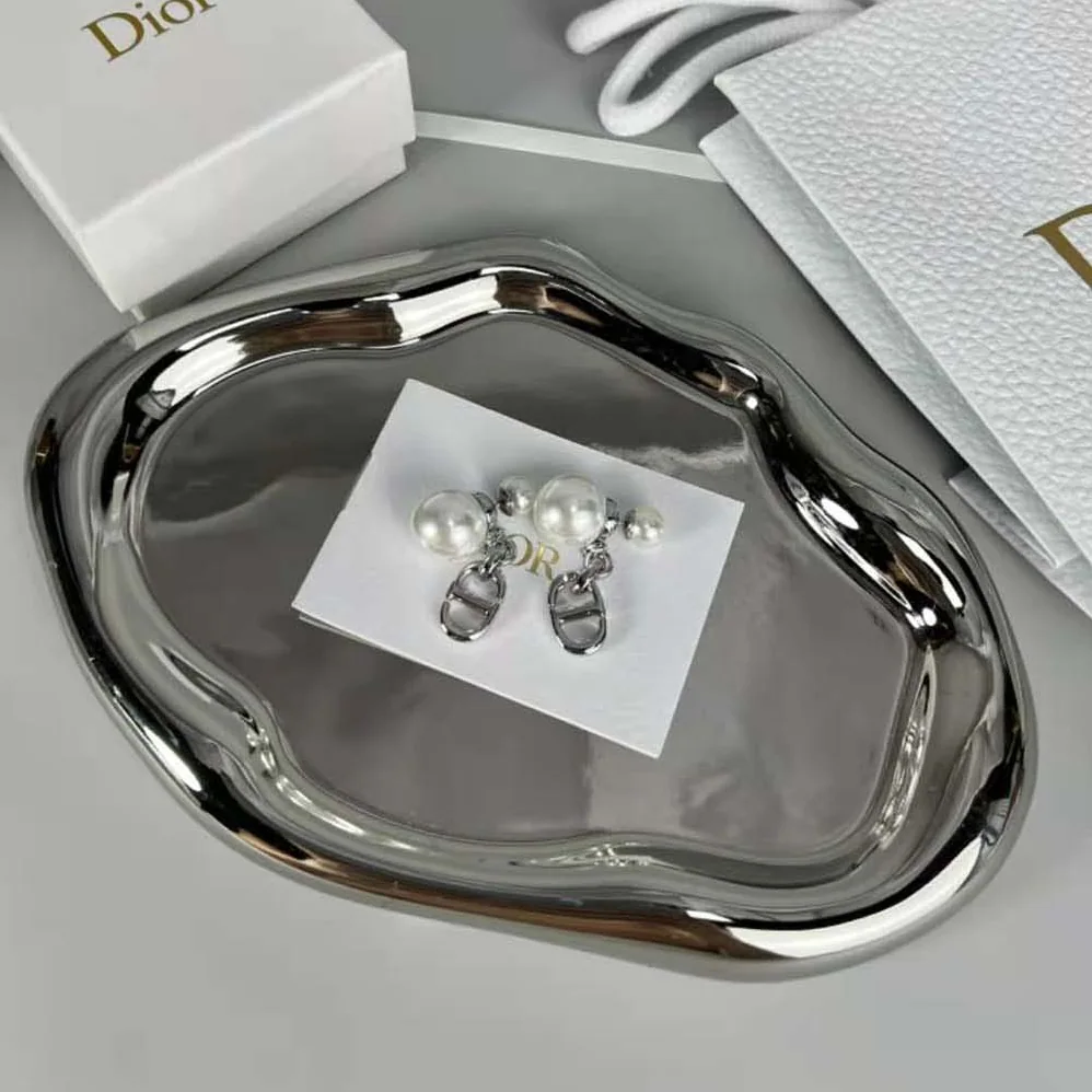 Dior Tribales Earrings Silver-Finish Metal with White Resin Pearls for Women Dior Tribales Earrings Silver-Finish Metal with White Resin Pearls for Women
